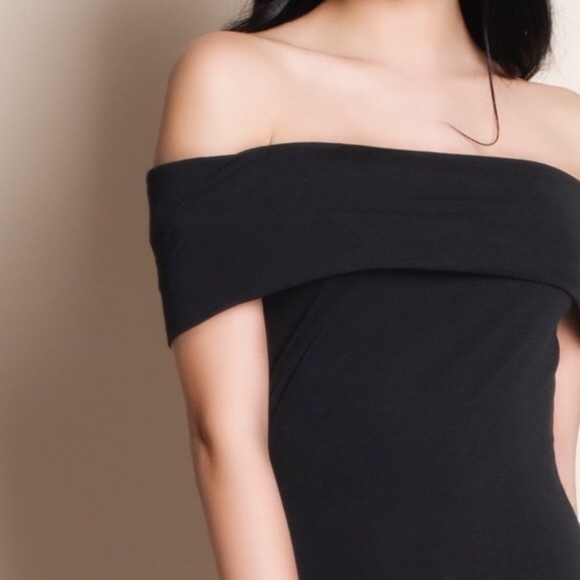 PAXTON Off Shoulder Midi Dress - BLACK - Picture 3 of 3